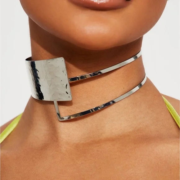 Cut out chocker - Picture 3 of 3